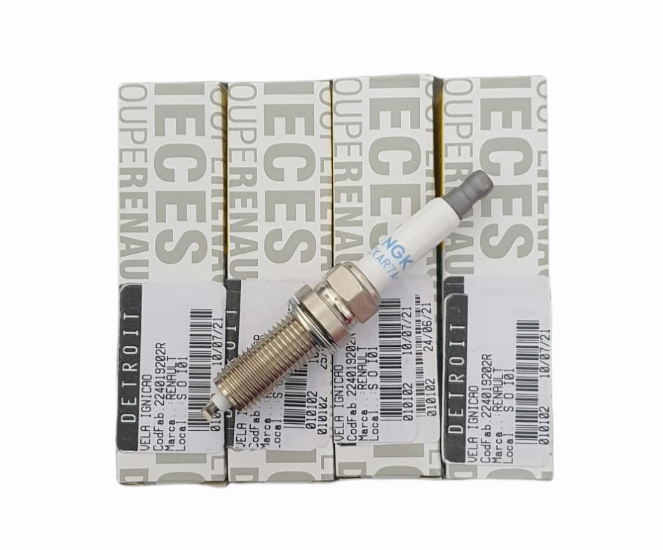 Kit Cabos SCR 16 + 4 Velas de Ignição Logan Sandero 1.0 16v